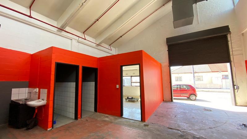 To Let commercial Property for Rent in Maitland Western Cape